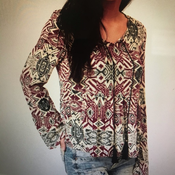 New Coco & Jaimeson top - Picture 2 of 10